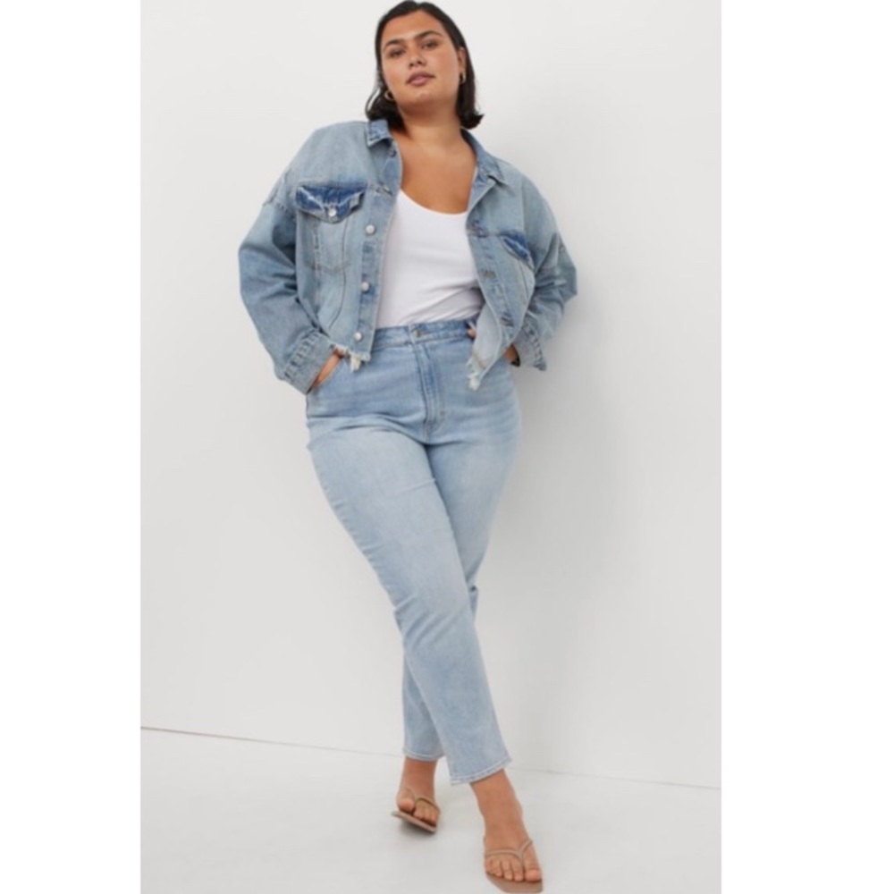 H&M Mom Jeans Light Wash Denim 12